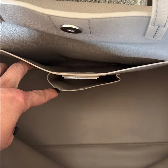 Tory Burch Designer Pebbled Leather Horse Pony Tote Purse Handbag *bonus tassel - Picture 8 of 8